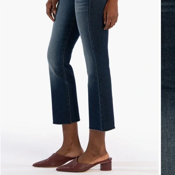 🆕KUT from the Kloth Kelsey High Waist Raw
Hem Crop Kick Flare Jeans - Picture 3 of 10